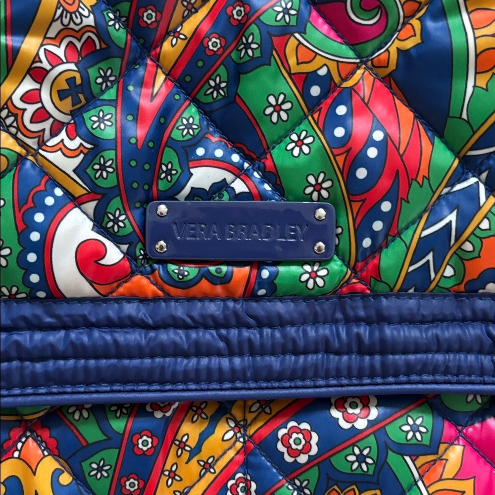 Vera Bradley Colorful Quilted Messenger Bag - Blue Trim. NWOT - Picture 2 of 4